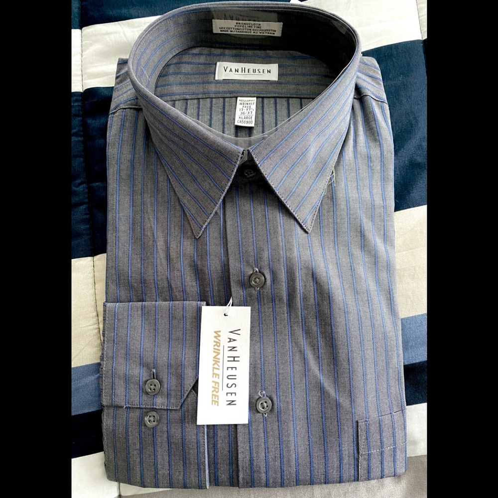 NWT Men’s Van Heusen Long Sleeve Dress Shirt Size 17 1/2” 36/37 (XL)